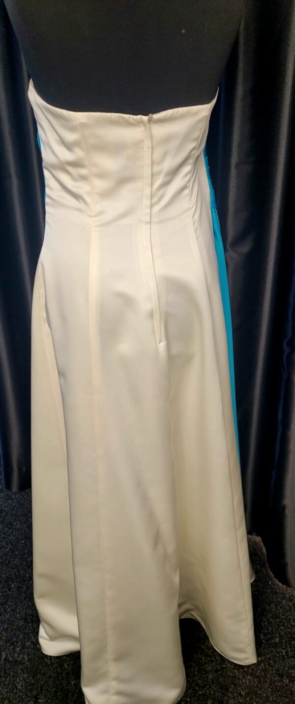 2614R  IVORY WEDDING DRESS  WAS: £202  NOW: 100 - Image 2