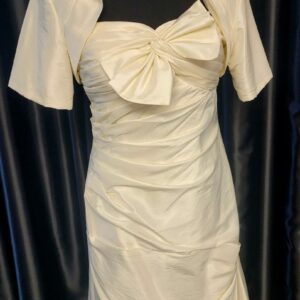 3020M  IVORY WEDDING DRESS  £150