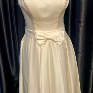 5060L IVORY WEDDING DRESS  £195