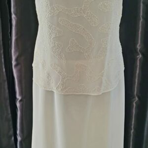 5120  IVORY WEDDING DRESS  WAS: £150  NOW: £50