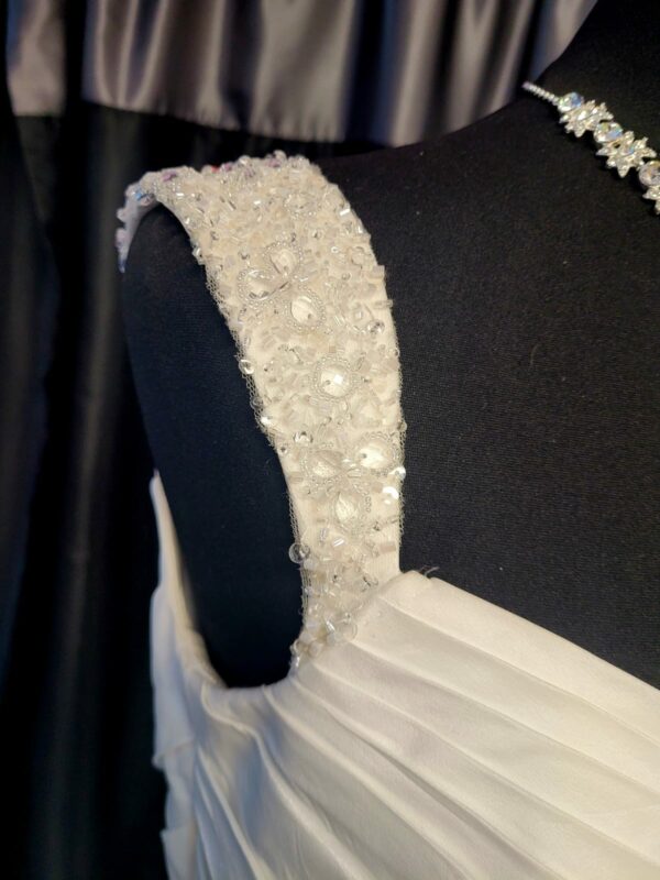 5208 DIAMOND WHITE WEDDING DRESS  WAS: £1,050  NOW: £650 - Image 3