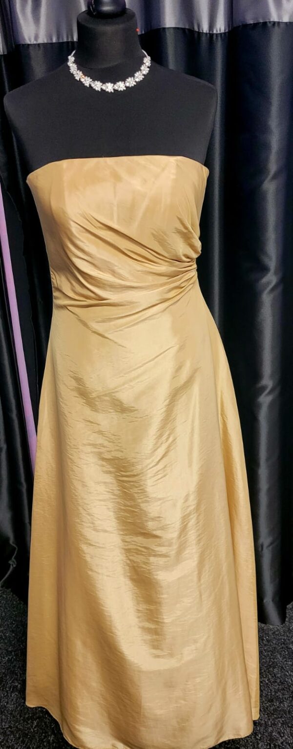 LHS615  CHAMPAGNE WEDDING DRESS  WAS: £130  NOW: £50