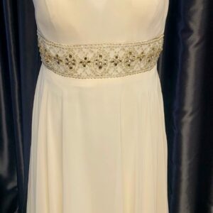 61256 IVORY WEDDING DRESS  £255