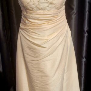 M2762  CHAMPAGNE BLUSH WEDDING DRESS  WAS: £150  NOW: £75