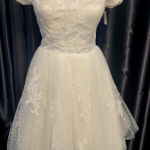 MR12001 WHITE WEDDING DRESS  WAS: £1,350  NOW: £675