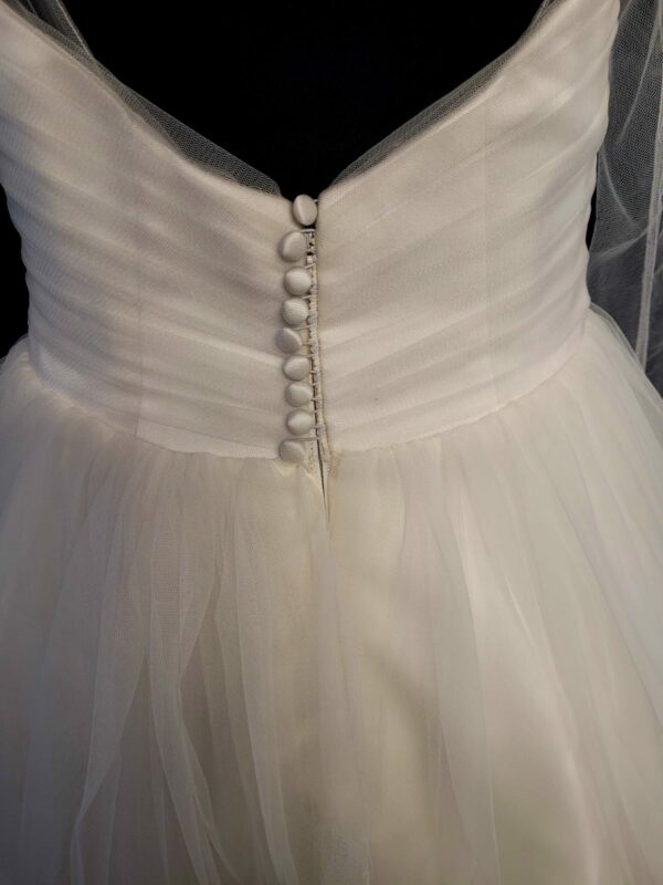 MR12003 IVORY WEDDING DRESS  £1,250 - Image 6