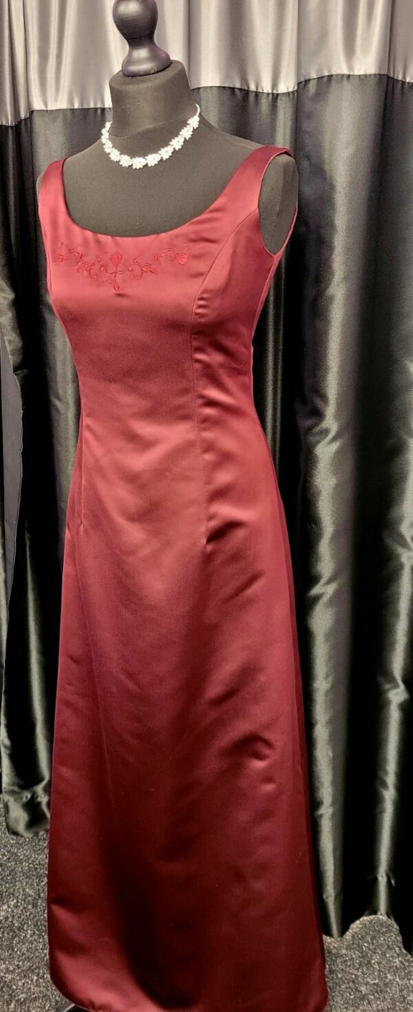 Burgundy Short Dress Size 8 WAS: £60  NOW: £20!