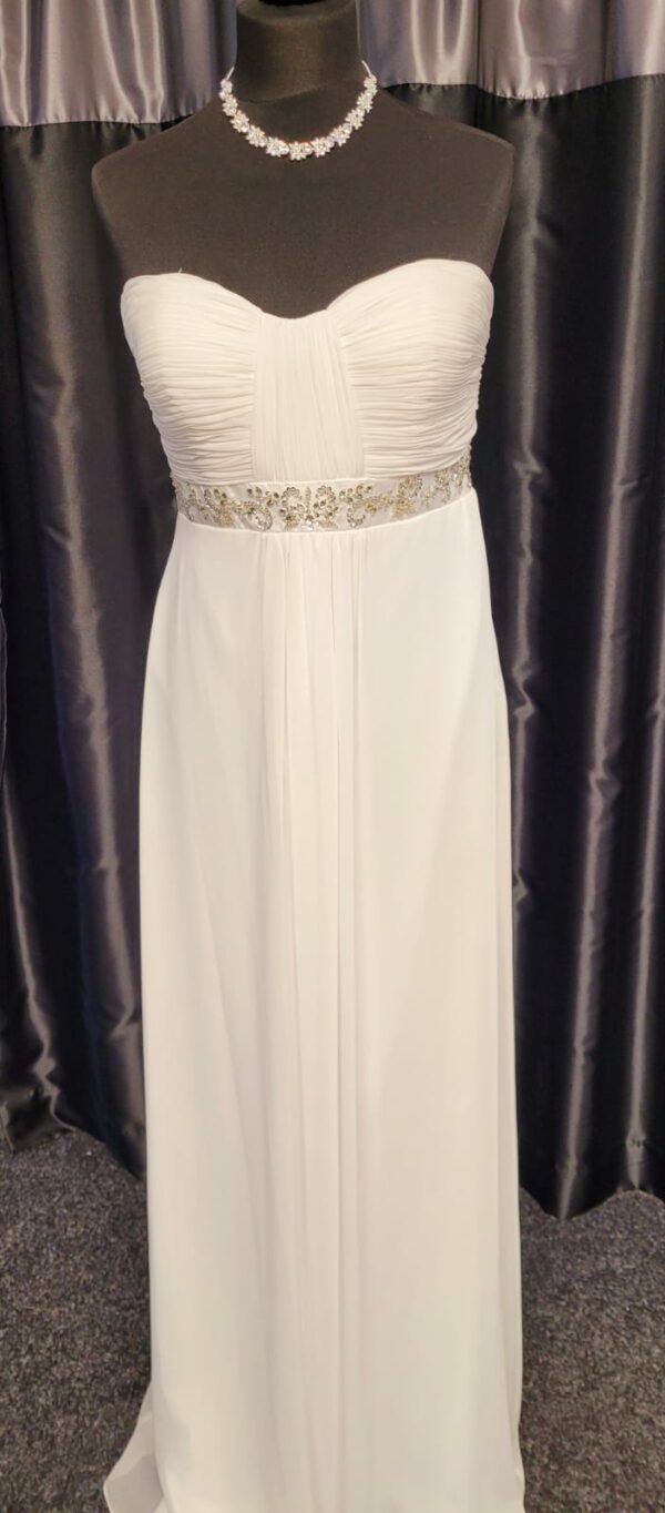 White Long Dress Size 16 WAS: £185  NOW: £90!